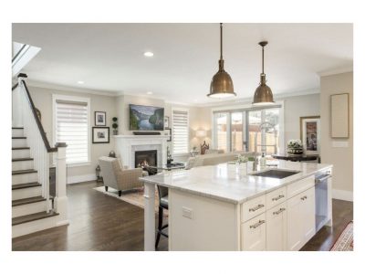 12_857 S High Street